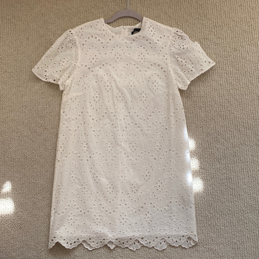 Lightly worn white dress perfect for spring and summer